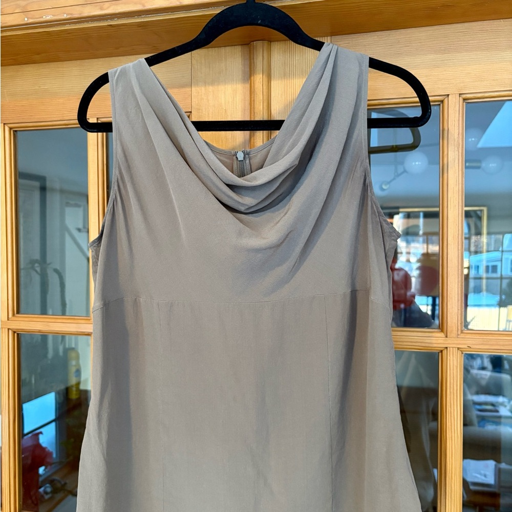 St. John Silk Crepe de Chine Taupe Sleeveless Tank